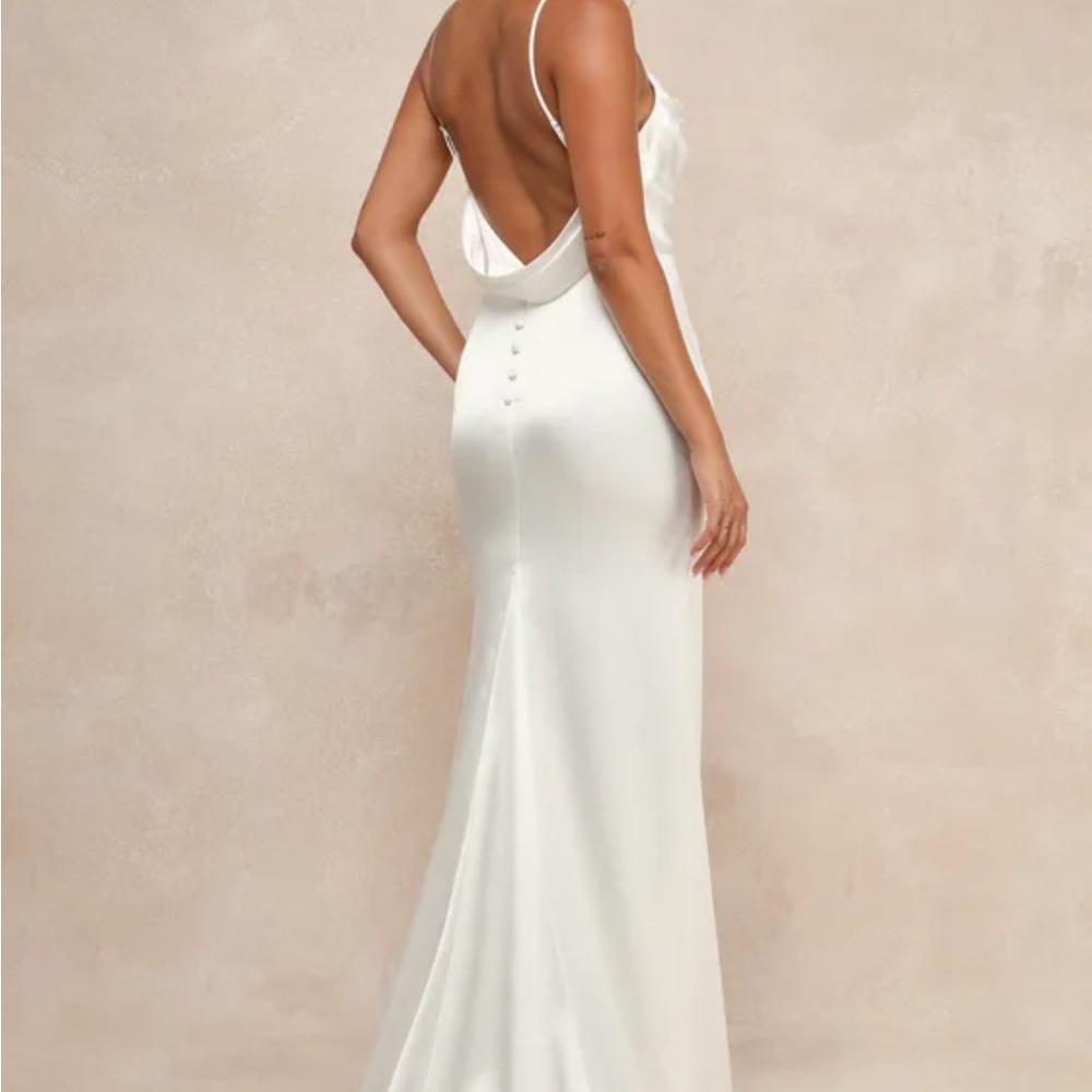 *NWT* Lulus Lovely Endearment White Satin Sleeveless Backless Maxi Dress